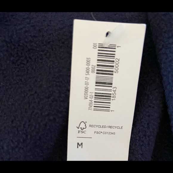 NWT Old Navy puffer vest in blue - Picture 7 of 7